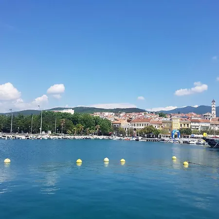 Car Apartment Crikvenica