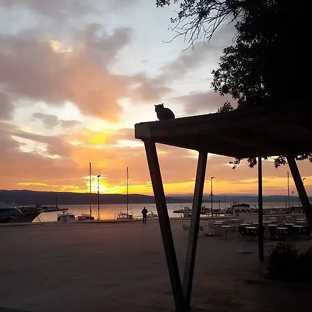 Car * Crikvenica